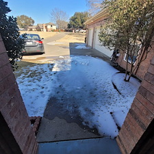 Granbury-Texas-Airbnb-snow-ice-cleanup 1